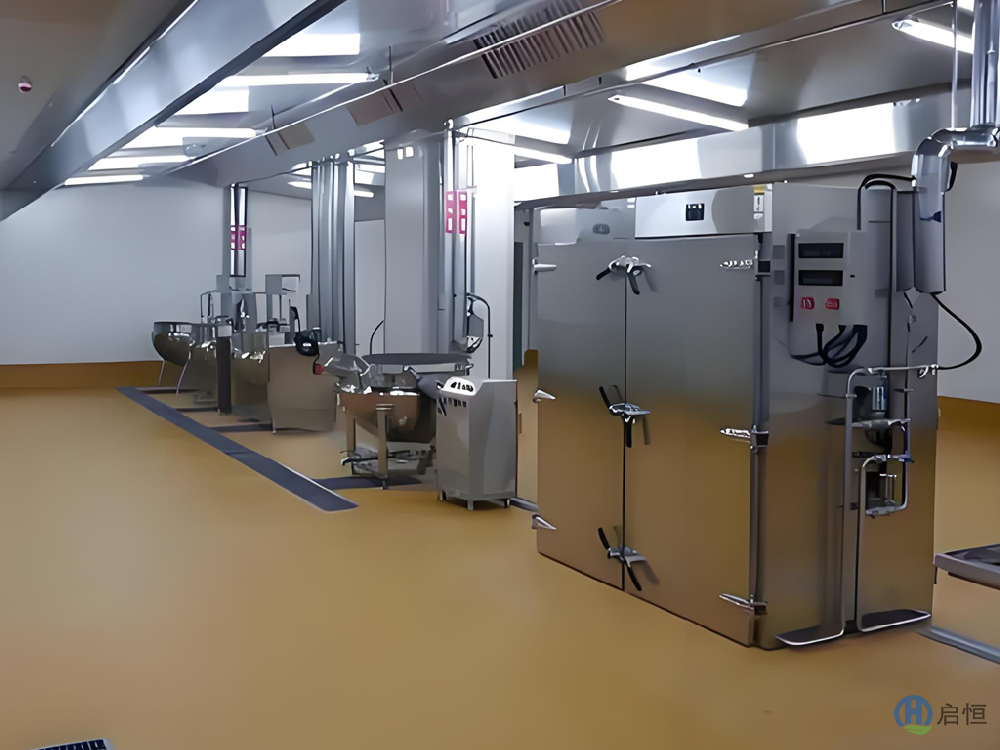 兩萬份學生餐中央廚房